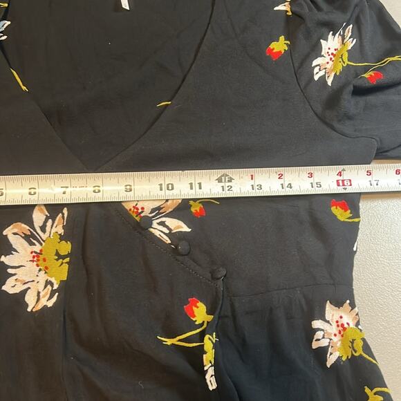 Free People Time on My Side Black Floral Wrap Mini Tunic Dress Women's Sz Small! - Picture 5 of 8
